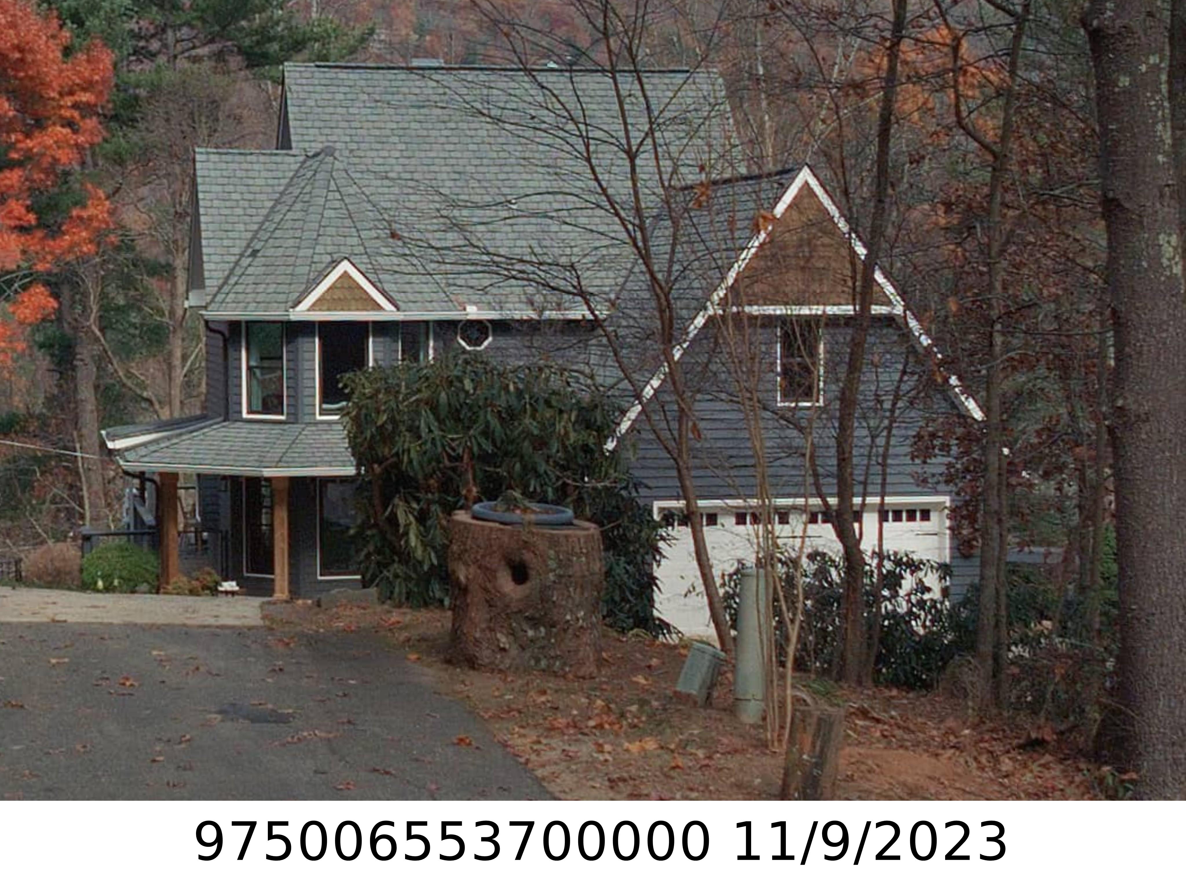 A picture of the property located at 7 CRESCENT LN, ASHEVILLE NC 28804.