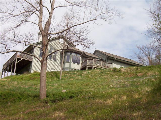 A picture of the property located at 12 BLACKBERRY LN, ASHEVILLE NC 28804.