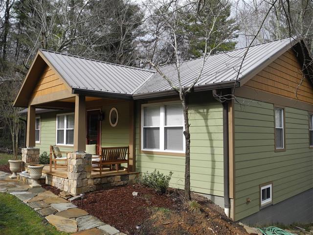 A picture of the property located at 11 ASBURY RD, ASHEVILLE NC 28804.
