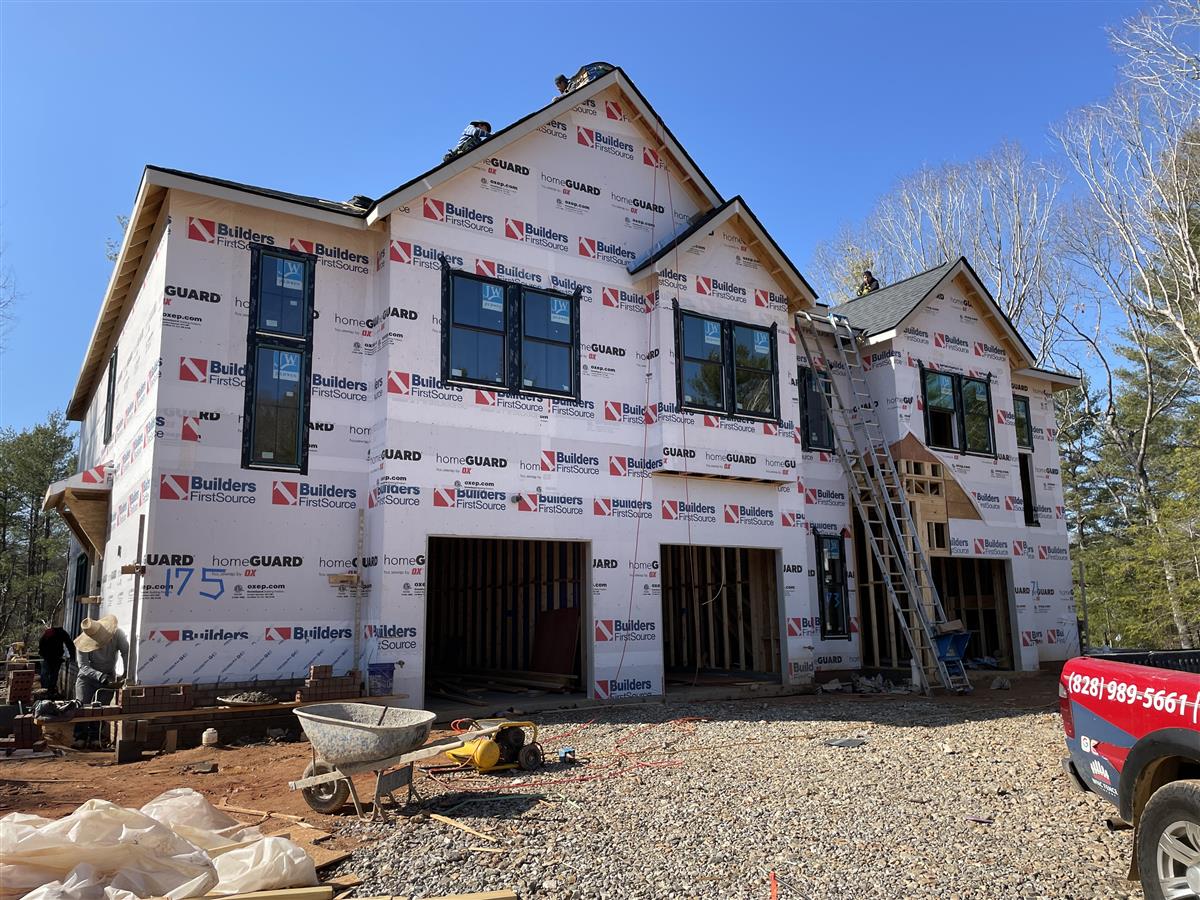 A picture of the property located at 171 COLLIN PL.