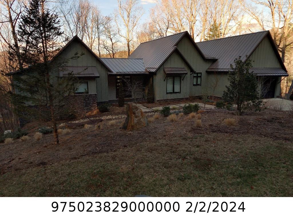 A picture of the property located at 61 LONGSPUR LN, ASHEVILLE NC 28804.
