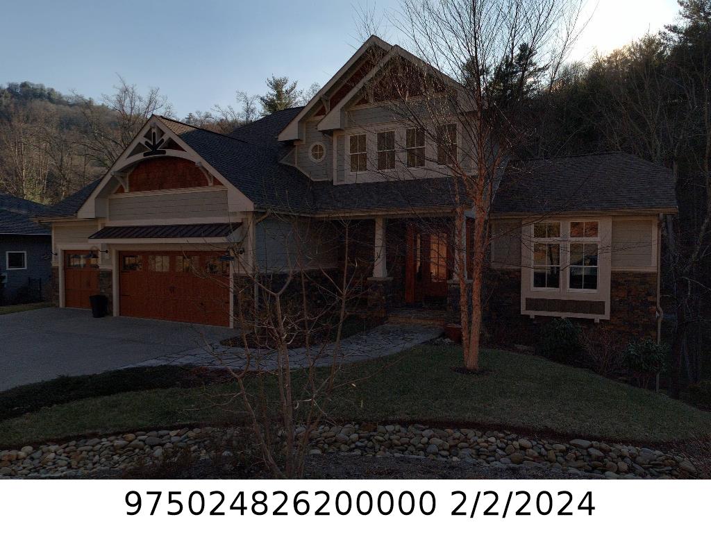 A picture of the property located at 14 TWINFLOWER TRL, ASHEVILLE NC 28804.