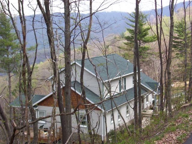 A picture of the property located at 55 MARS DR, ASHEVILLE NC 28804.