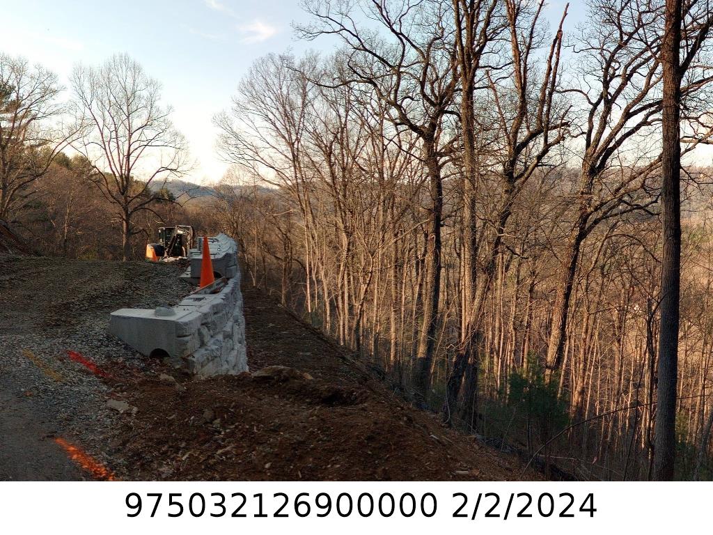 A picture of the property located at 48 BARTRAMS WALK DR, ASHEVILLE NC 28804.