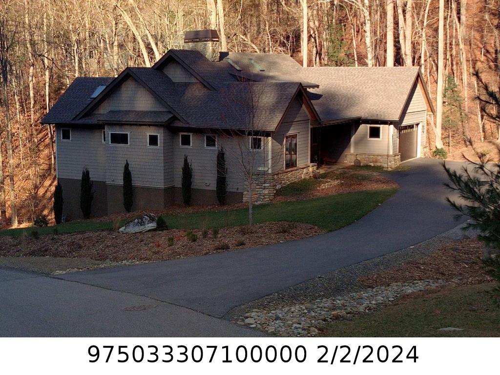 A picture of the property located at 15 WOODLAND ASTER WAY, ASHEVILLE NC 28804.