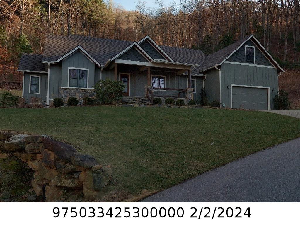 A picture of the property located at 7 FRANKLIN TRACE DR, ASHEVILLE NC 28804.