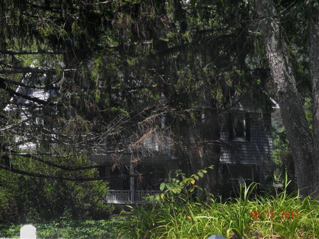 A picture of the property located at 17 SUNNYSIDE LN, ASHEVILLE NC 28804.