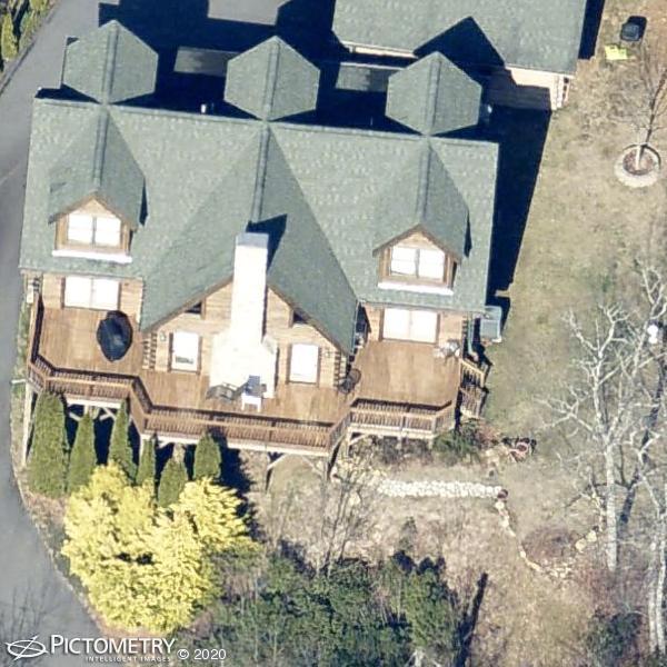 A picture of the property located at 99 LAWTERDALE CIR, ASHEVILLE NC 28804.