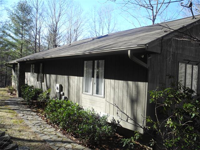 A picture of the property located at 12 BEECH TREE LN, ASHEVILLE NC 28804.