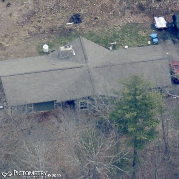 A picture of the property located at 2 BEECH TREE LN, ASHEVILLE NC 28804.