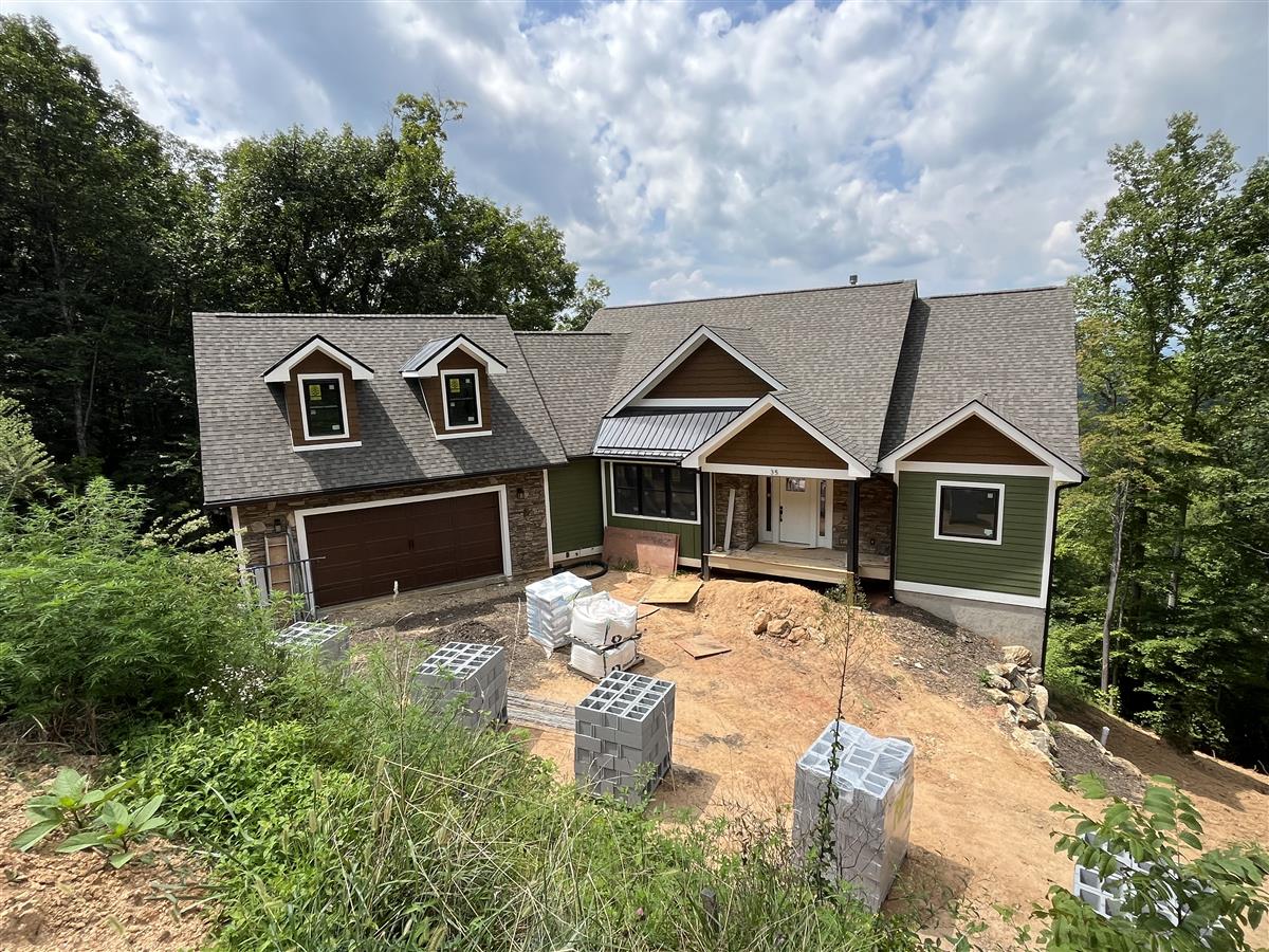 A picture of the property located at 35 HERRON VIEW LN, WEAVERVILLE NC 28787.