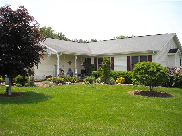 A picture of the property located at 4 NICOLE LN, WEAVERVILLE NC 28787.