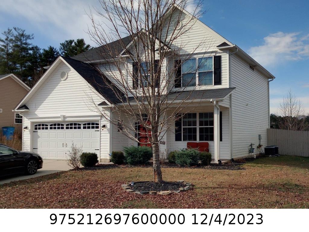 A picture of the property located at 19 WOODTHORN RD, WEAVERVILLE NC 28787.