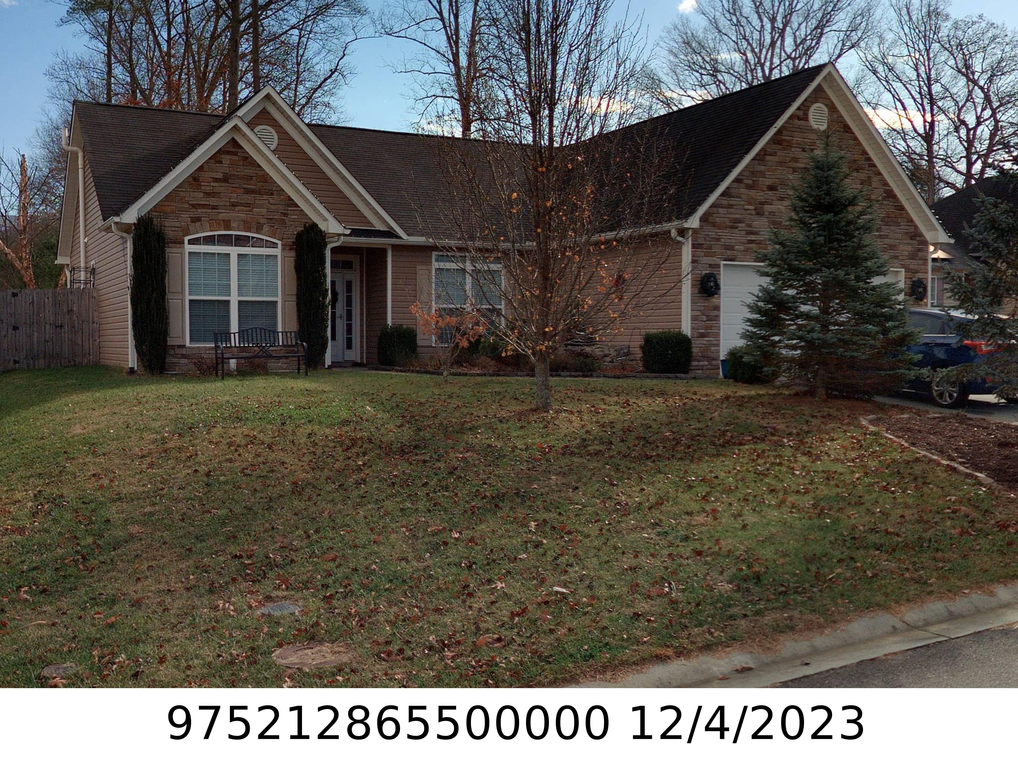 A picture of the property located at 28 WOODTHORN RD, WEAVERVILLE NC 28787.
