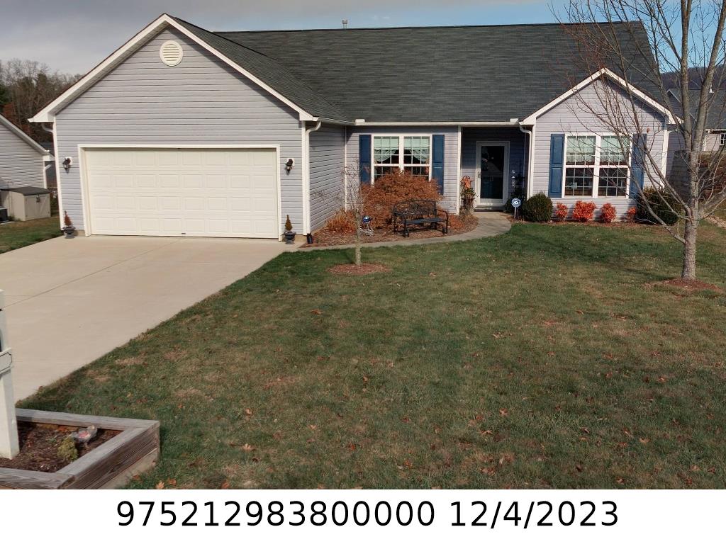 A picture of the property located at 15 FORESTWOOD RD, WEAVERVILLE NC 28787.