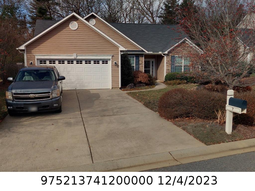 A picture of the property located at 7 WOODTHORN RD, WEAVERVILLE NC 28787.