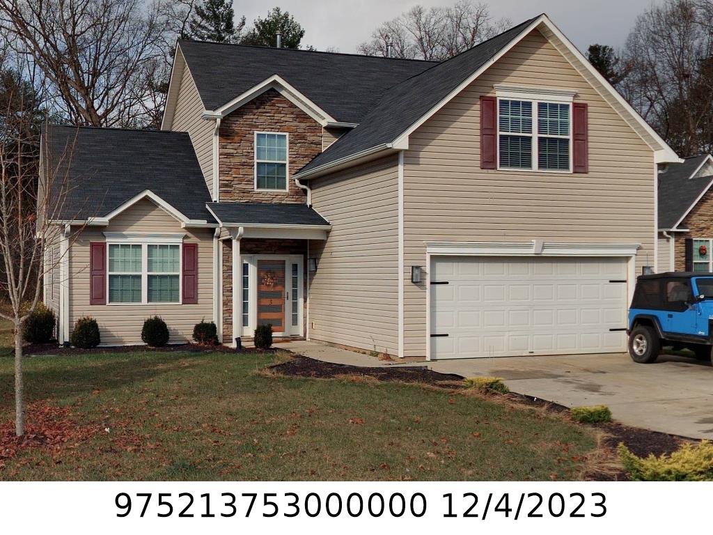 A picture of the property located at 3 WOODTHORN RD, WEAVERVILLE NC 28787.