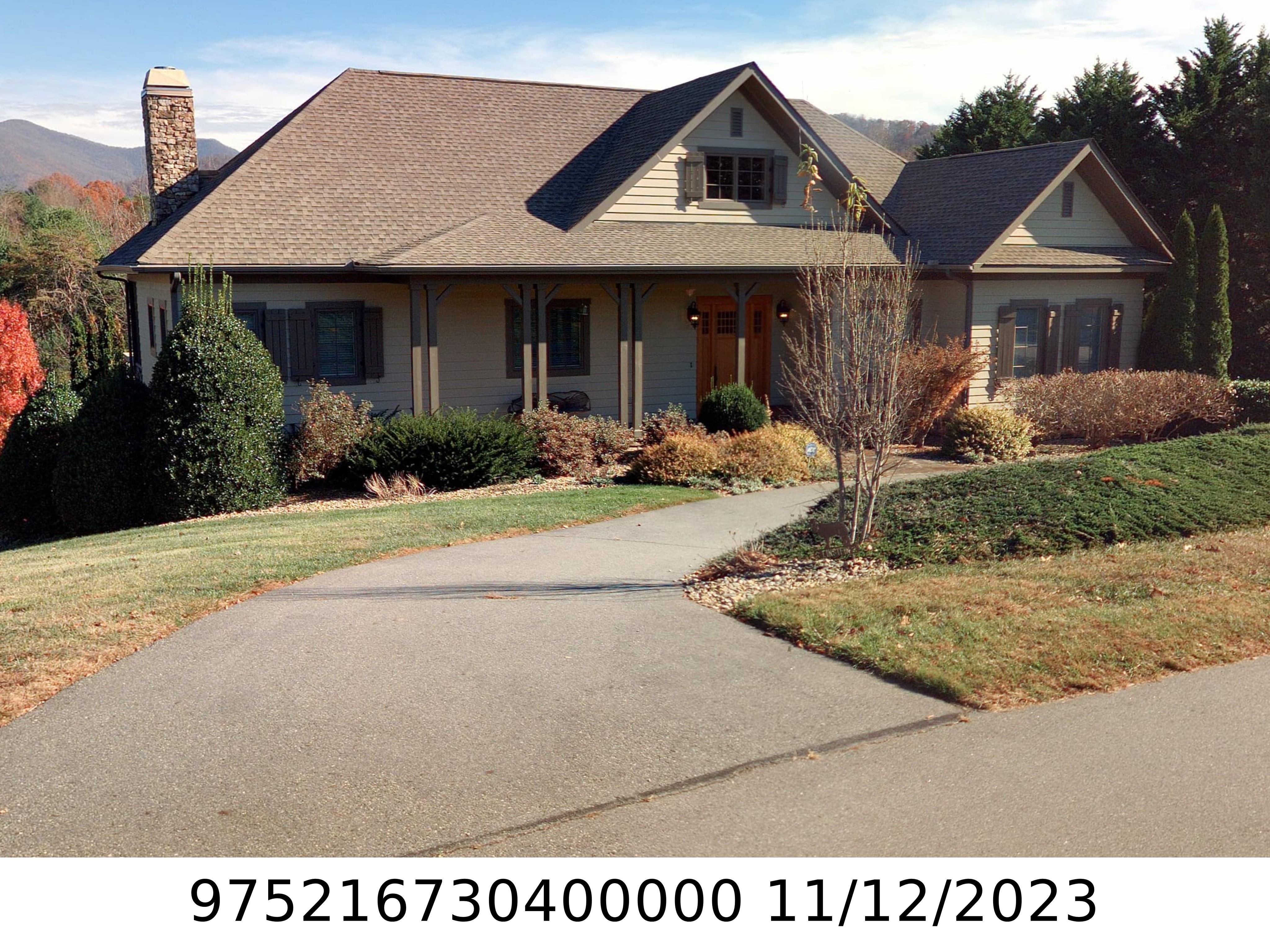 A picture of the property located at 10 LAKEWAY CIR, WEAVERVILLE NC 28787.