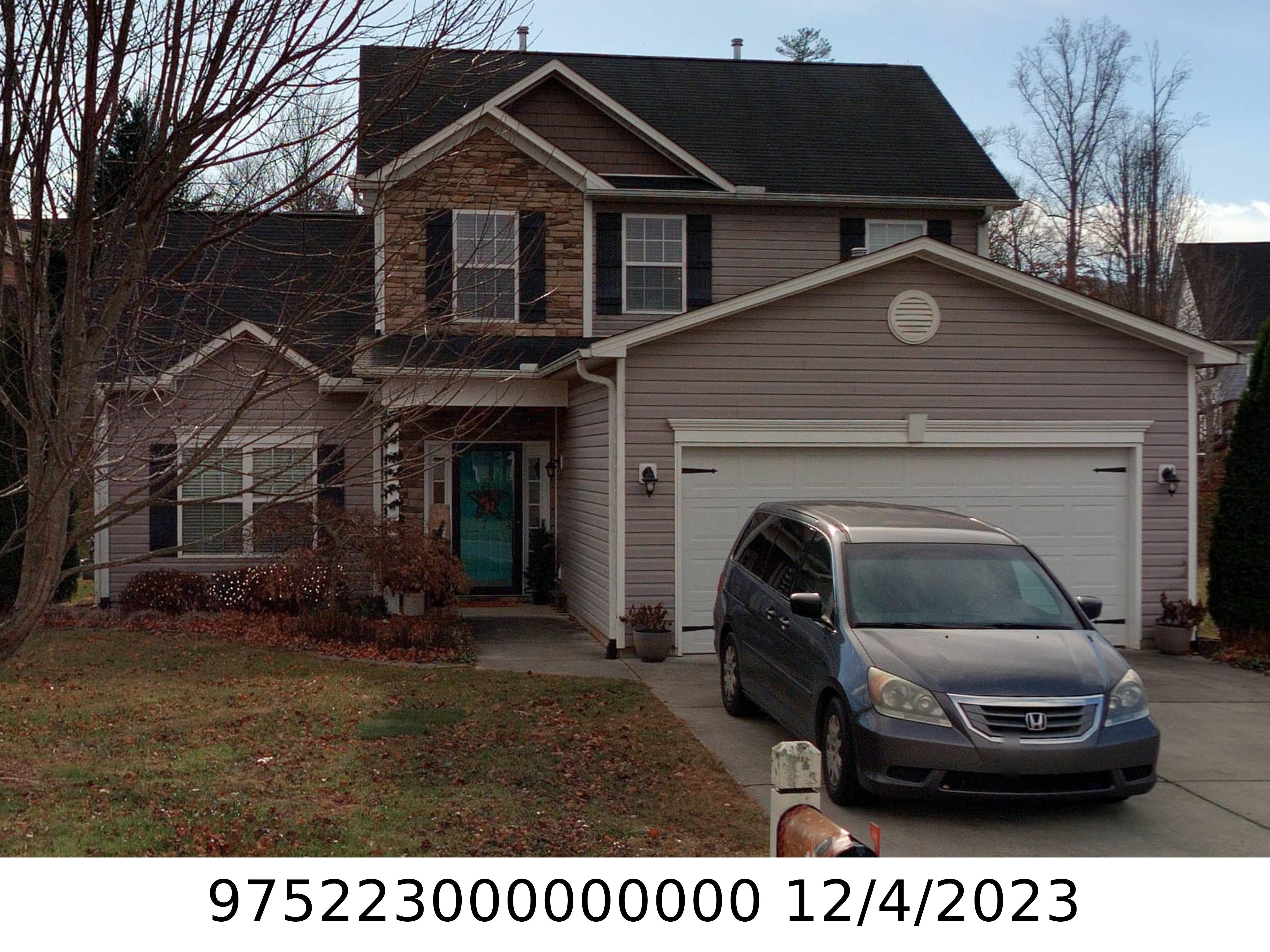 A picture of the property located at 7 THISTLEWOOD CT, WEAVERVILLE NC 28787.