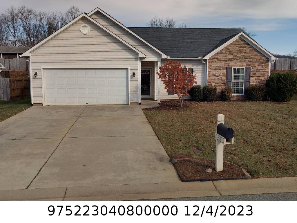 A picture of the property located at 15 WOODBRIAR RD, WEAVERVILLE NC 28787.