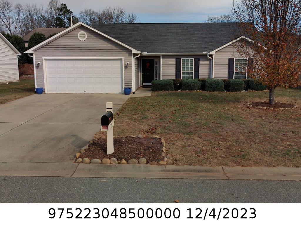 A picture of the property located at 11 WOODBRIAR RD, WEAVERVILLE NC 28787.