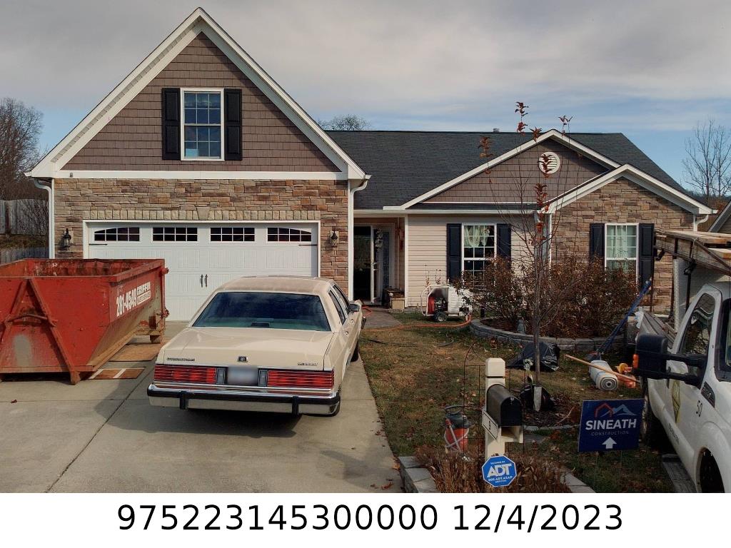 A picture of the property located at 9 WOODBRIAR RD, WEAVERVILLE NC 28787.