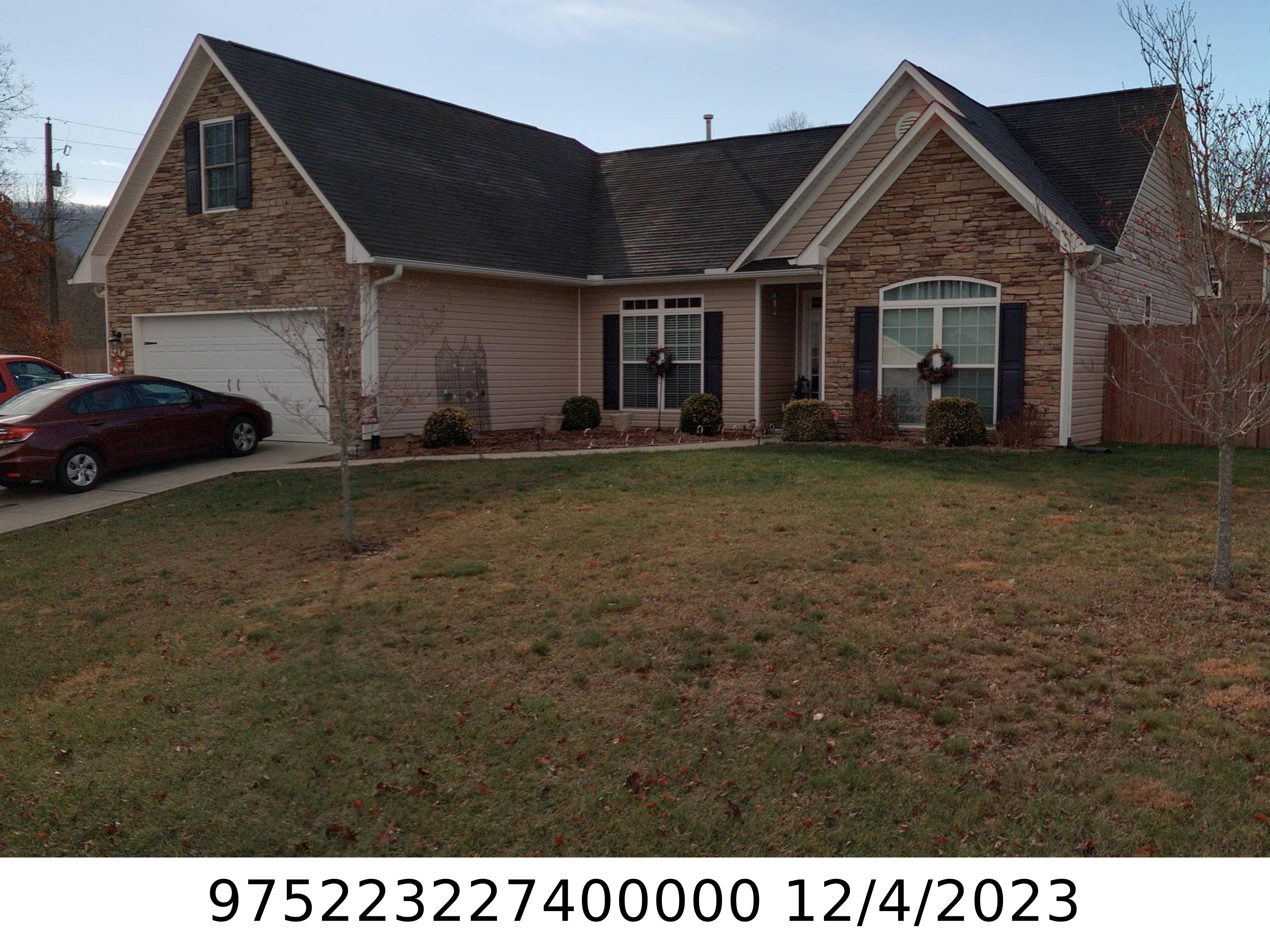 A picture of the property located at 4 WOODBRIAR RD, WEAVERVILLE NC 28787.