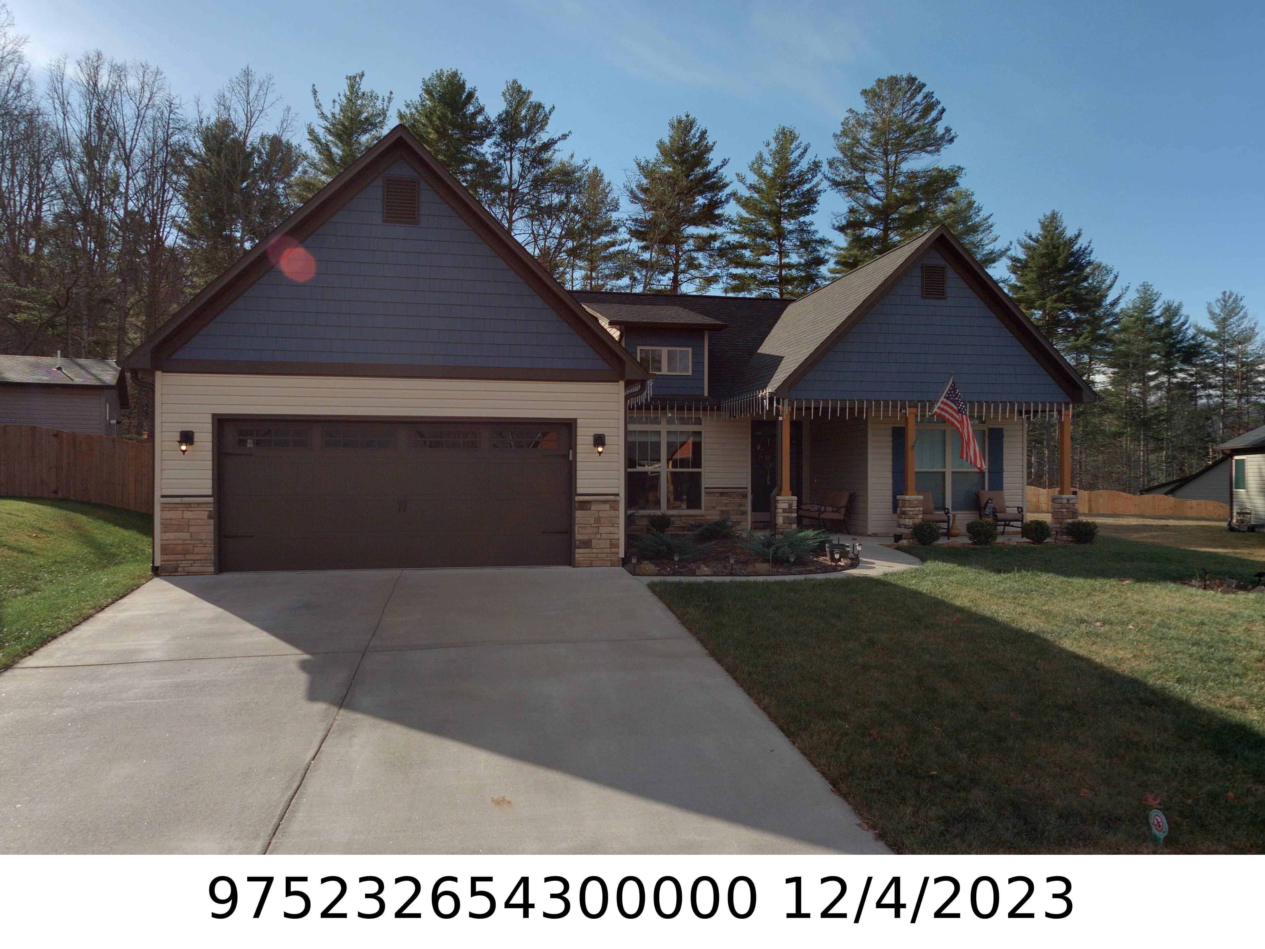A picture of the property located at 135 WATER LEAF DR, WEAVERVILLE NC 28787.