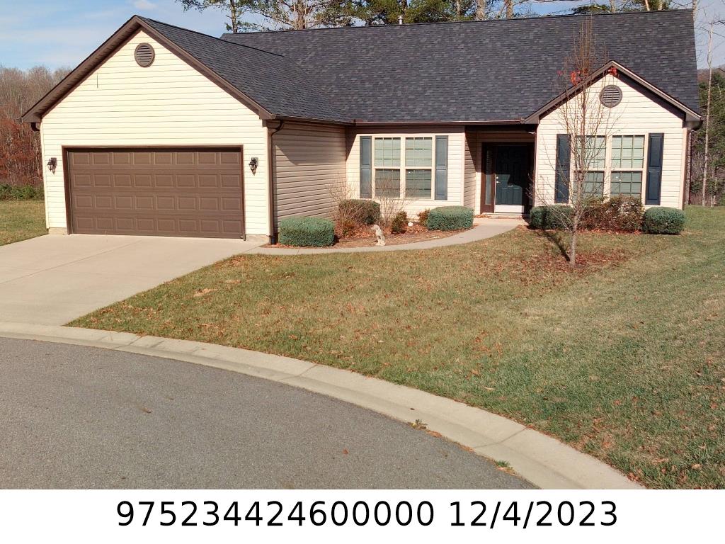 A picture of the property located at 33 CHECKERBERRY CT, WEAVERVILLE NC 28787.