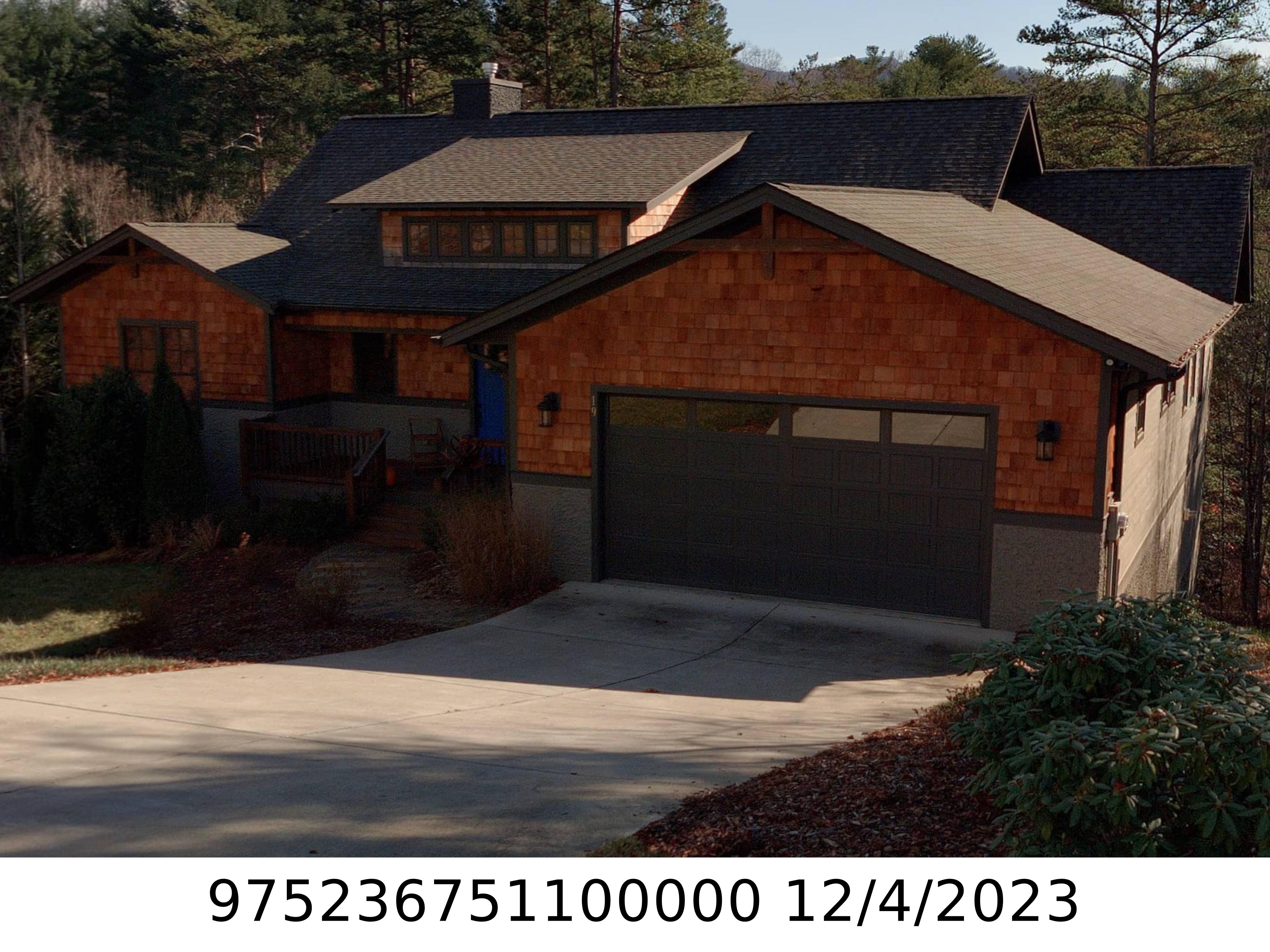 A picture of the property located at 19 FAIRWAY VIEW DR, WEAVERVILLE NC 28787.