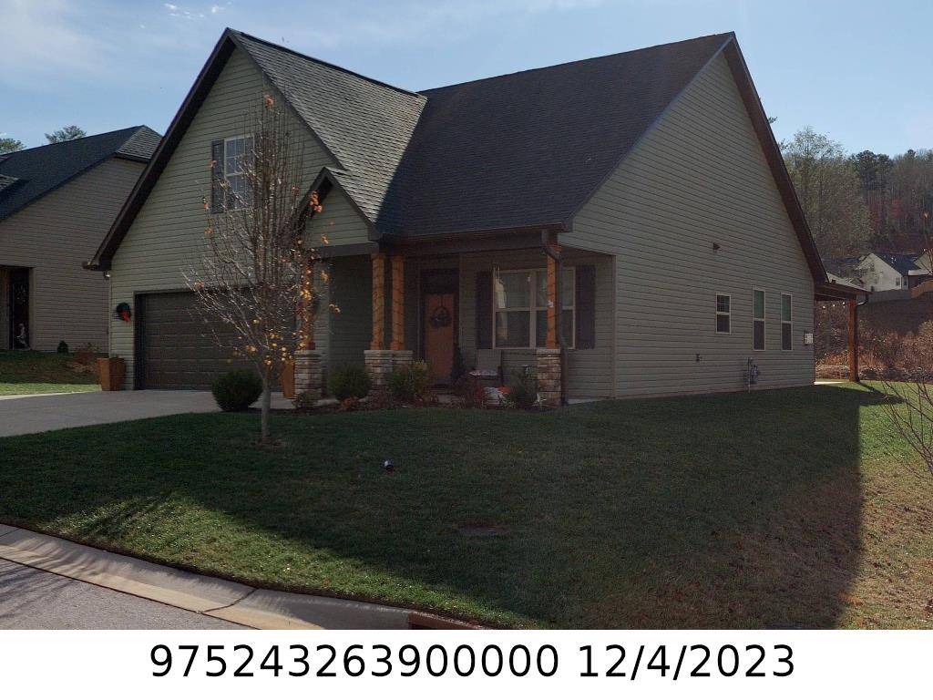 A picture of the property located at 194 WATER LEAF DR, WEAVERVILLE NC 28787.