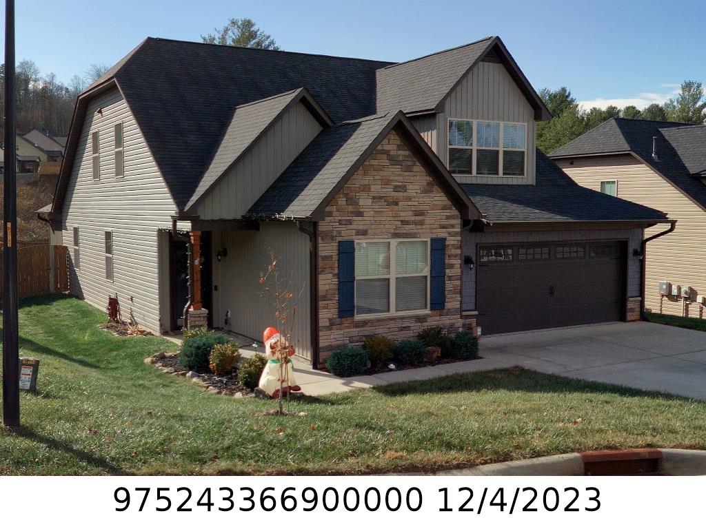 A picture of the property located at 190 WATER LEAF DR, WEAVERVILLE NC 28787.