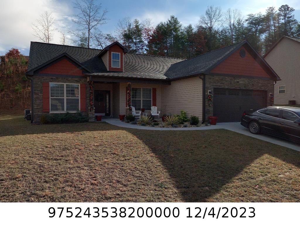 A picture of the property located at 171 WATER LEAF DR, WEAVERVILLE NC 28787.