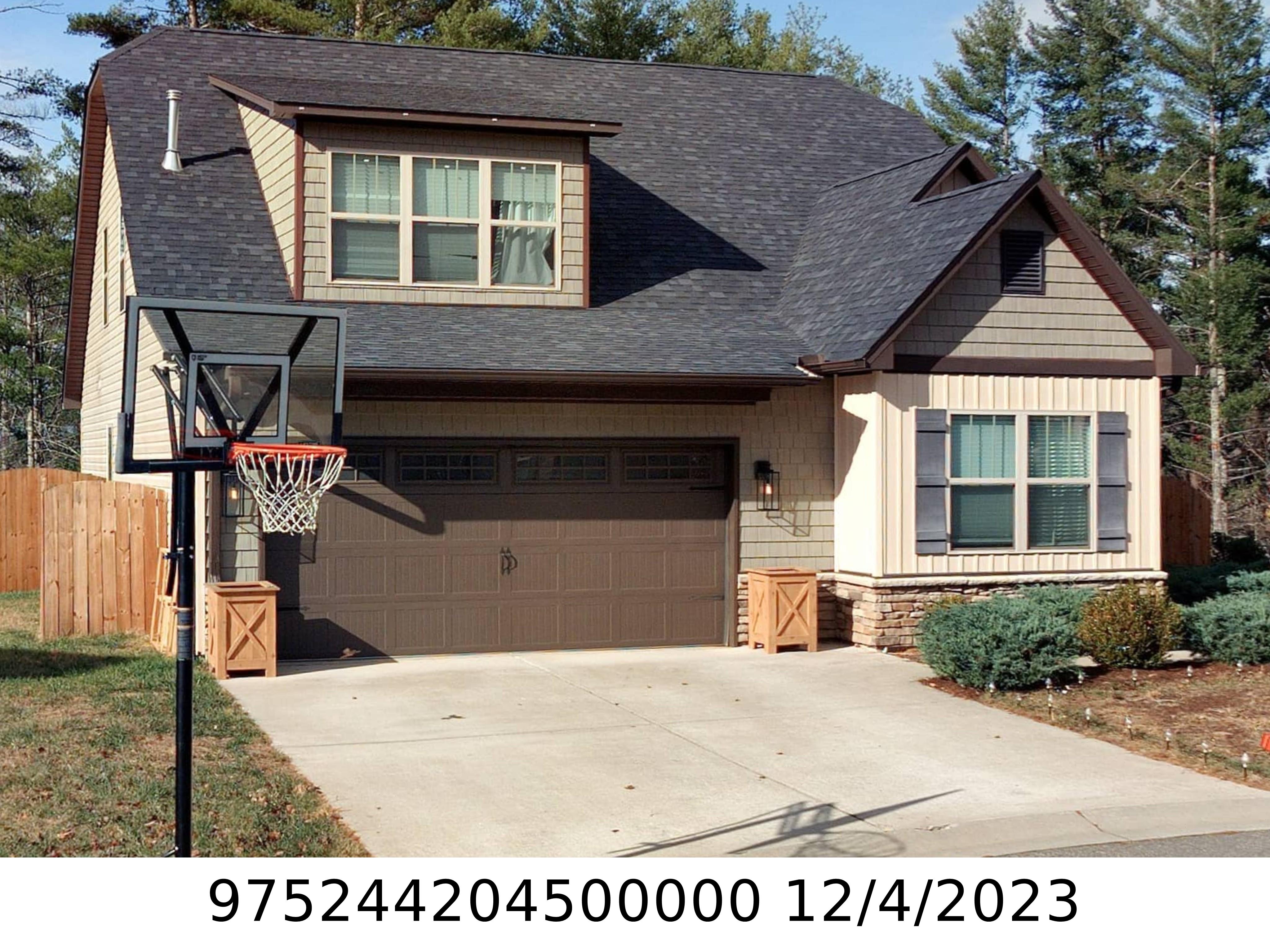 A picture of the property located at 316 WILD GINGER CT, WEAVERVILLE NC 28787.