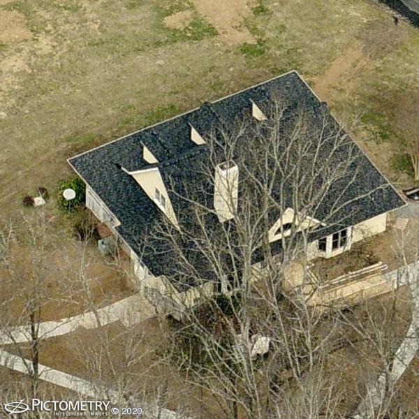 A picture of the property located at 527 UPPER FLAT CREEK RD, WEAVERVILLE NC 28787.