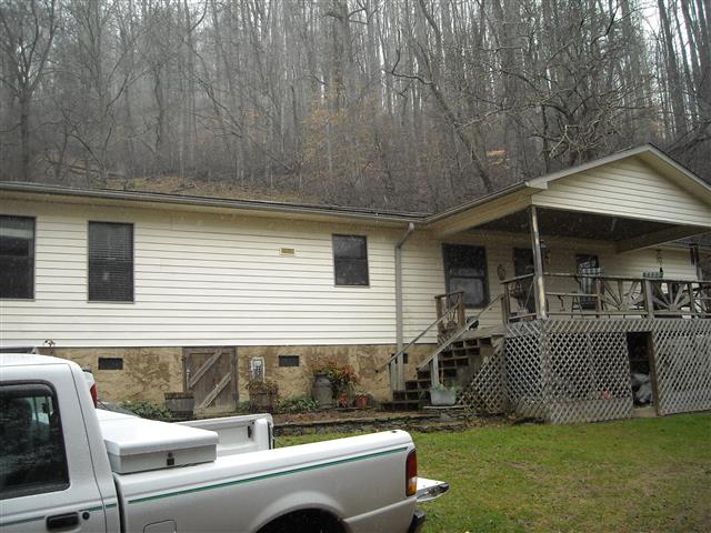 A picture of the property located at 235 BARNARDSVILLE HWY, WEAVERVILLE NC 28787.