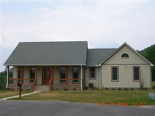 A picture of the property located at 125 IVY MEADOWS DR, WEAVERVILLE NC 28787.