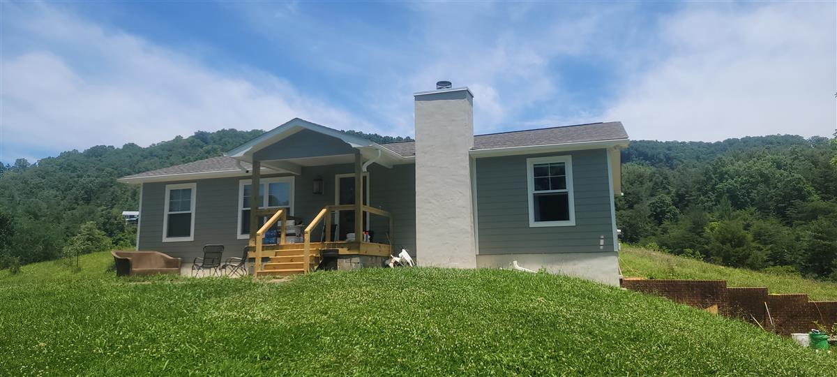 A picture of the property located at 38 IVY FIELDS LN, WEAVERVILLE NC 28787.