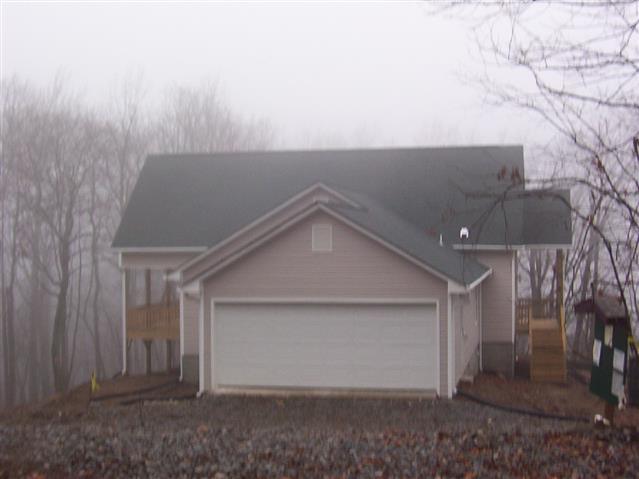 A picture of the property located at 21 BIG LEVEL DR, ASHEVILLE NC 28804.