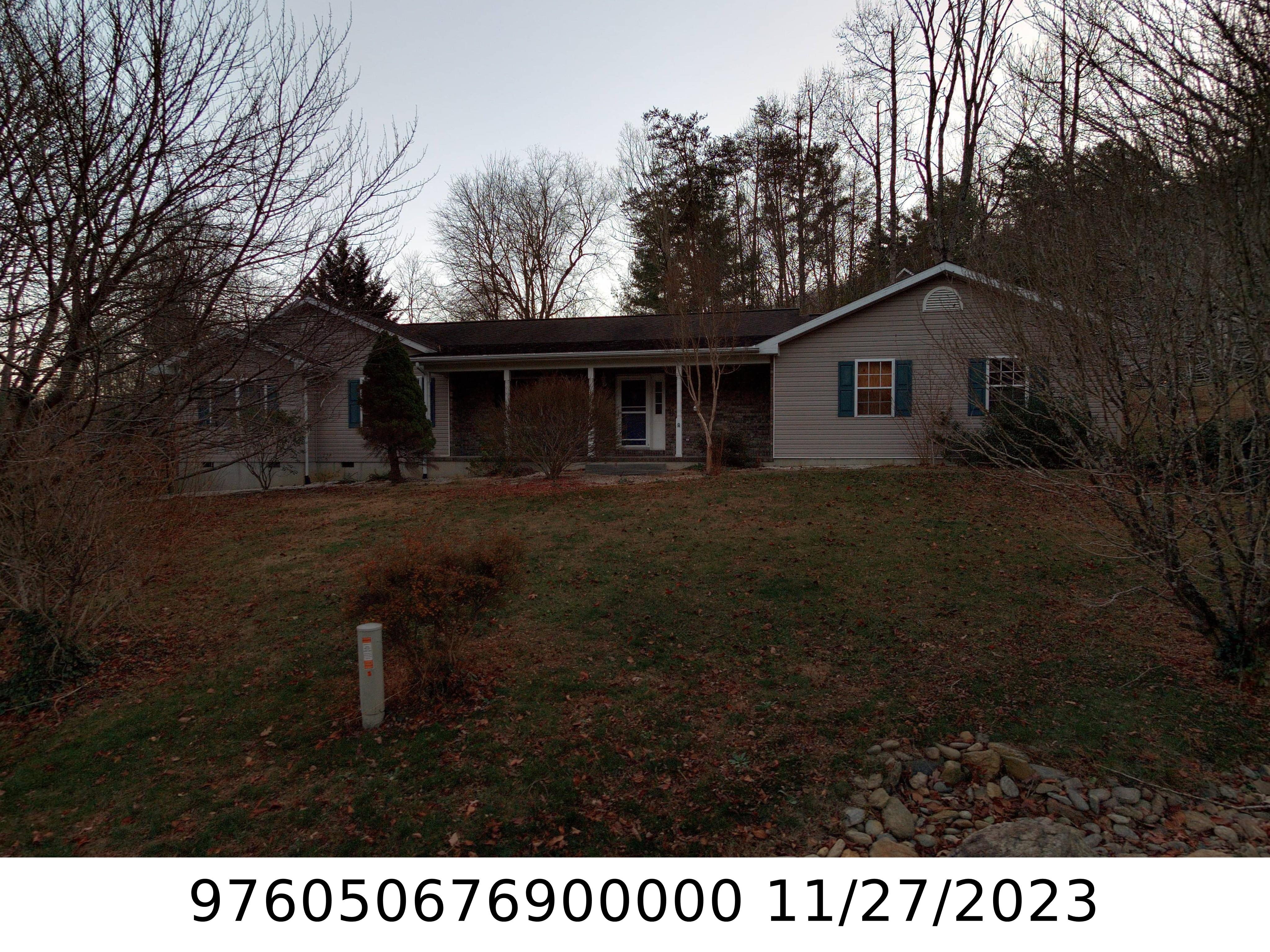 A picture of the property located at 202 CARDINAL CREST LN, ASHEVILLE NC 28805.