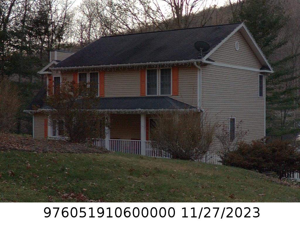 A picture of the property located at 70 INDEPENDENCE BLVD, ASHEVILLE NC 28805.