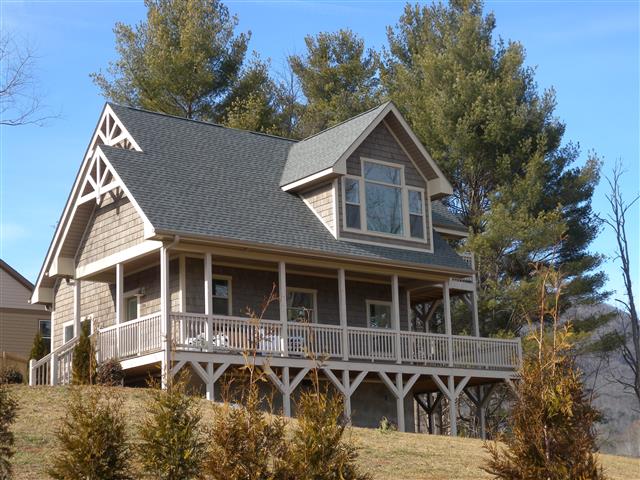 A picture of the property located at 106 PARKER RD, ASHEVILLE NC 28805.