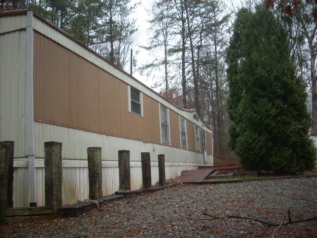 A picture of the property located at 31 FULLER LN, ASHEVILLE NC 28805.