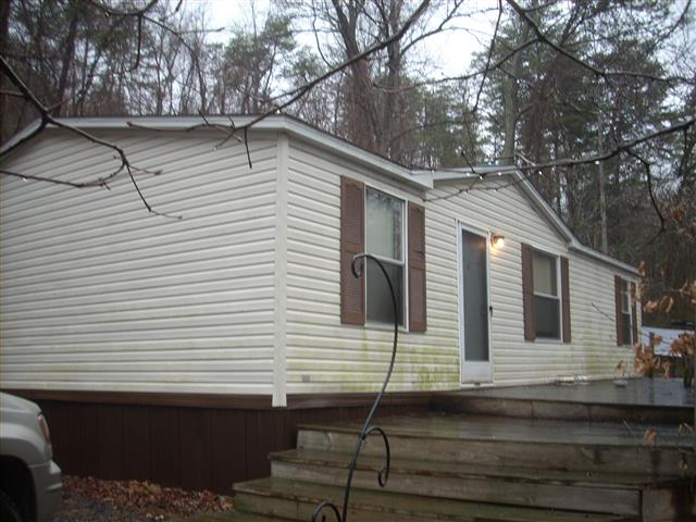 A picture of the property located at 37 FULLER LN, ASHEVILLE NC 28805.