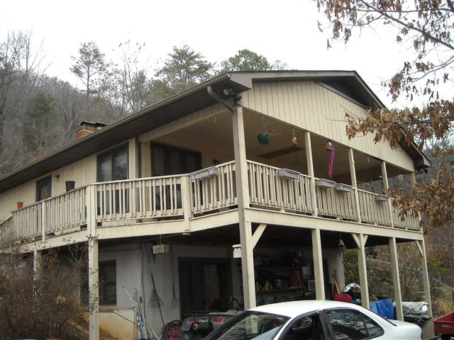 A picture of the property located at 29 VANCE KNOB LN, WEAVERVILLE NC 28787.