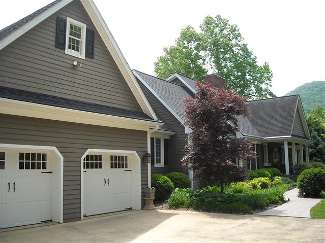 A picture of the property located at 35 OX BOW XING, WEAVERVILLE NC 28787.