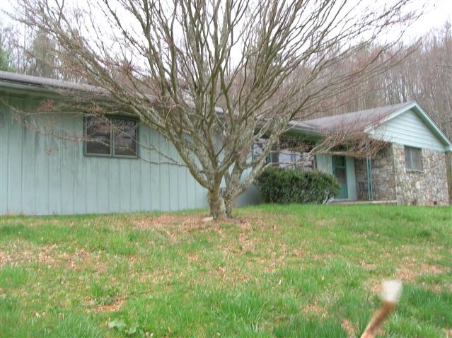 A picture of the property located at 45 CREEK CROSSING LN, WEAVERVILLE NC 28787.