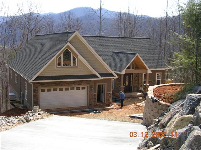 A picture of the property located at 522 SILVER HAWK LN, WEAVERVILLE NC 28787.