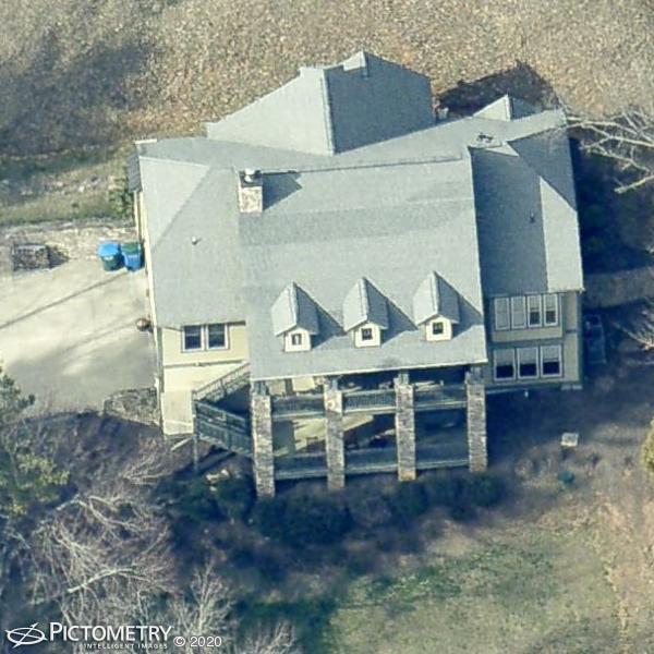 A picture of the property located at 28 HAWKS POINTE LN, WEAVERVILLE NC 28787.