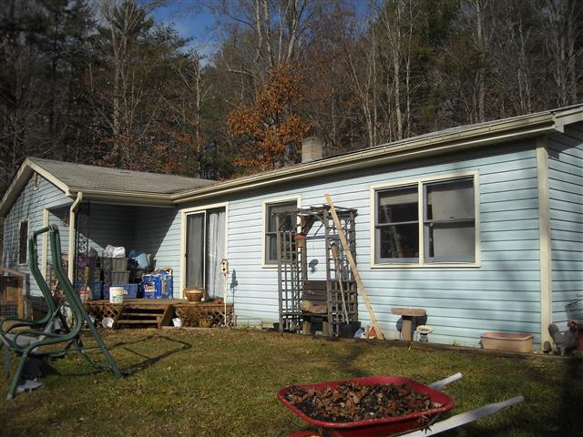 A picture of the property located at 15 JAY JAY LN, WEAVERVILLE NC 28787.